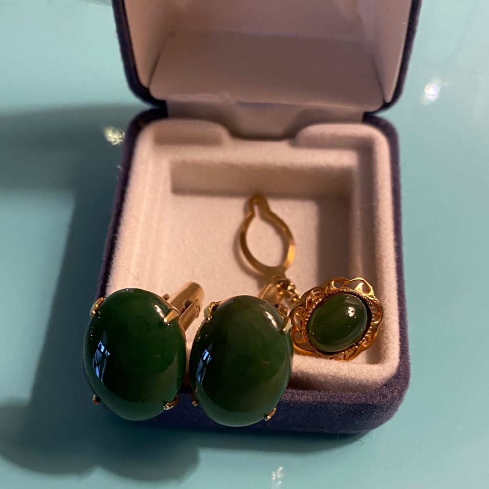 Genuine Jade Cufflinks & Tie Tack - Picture 3 of 13